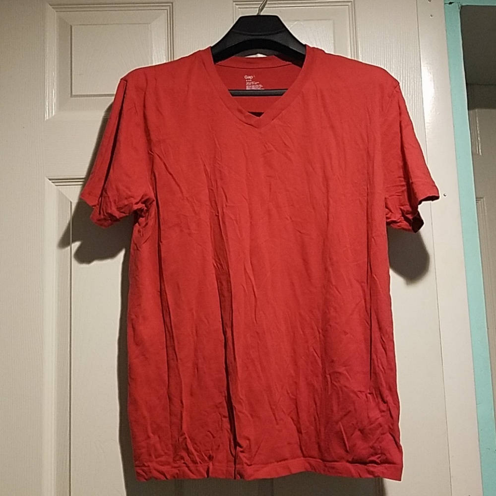 Light Red Gap V-Neck Tee